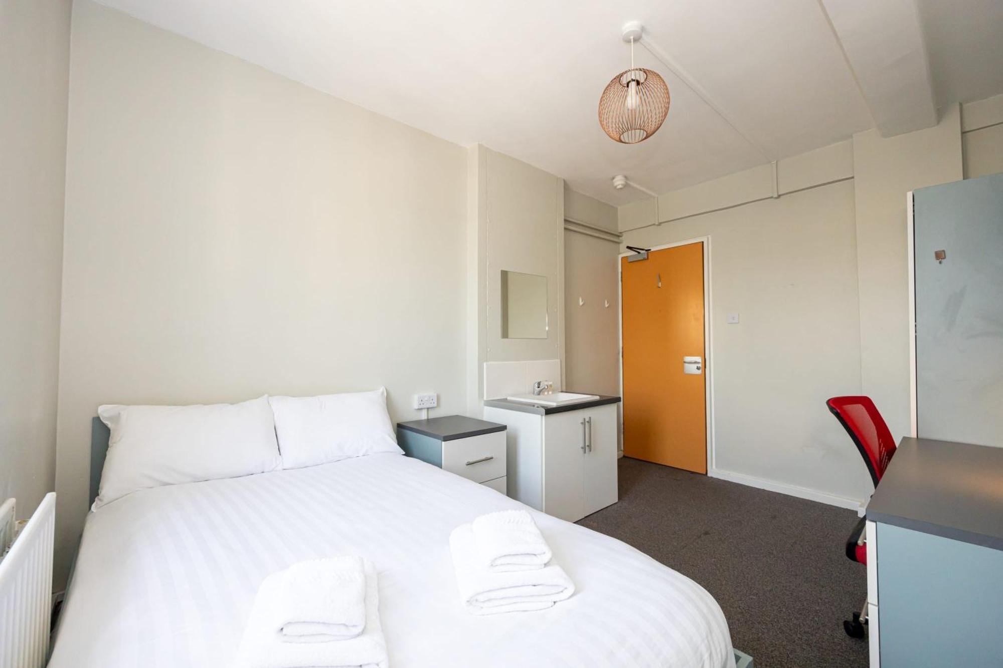 Spacious Room With Shared Facilities Londra Esterno foto