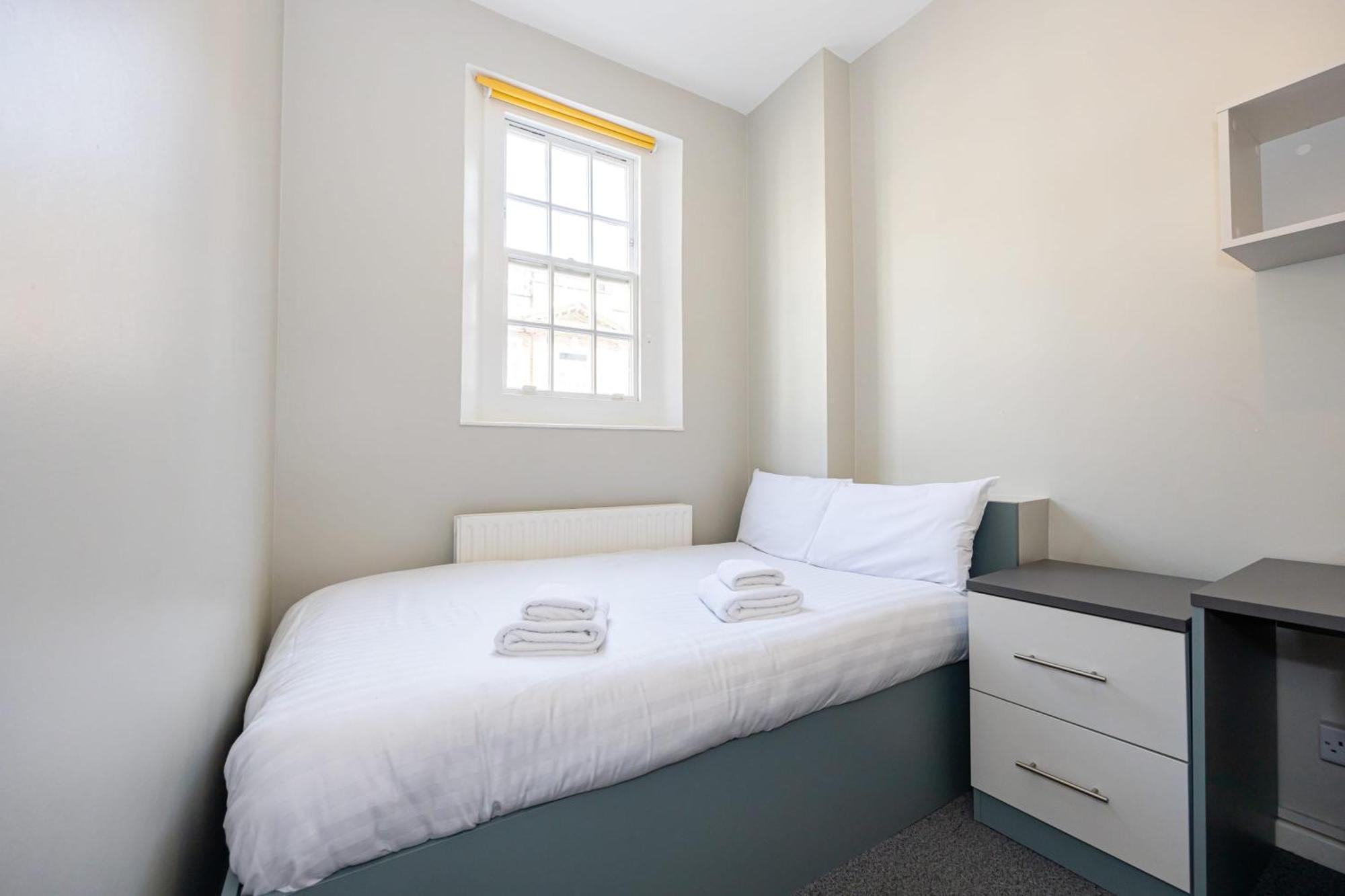 Spacious Room With Shared Facilities Londra Esterno foto