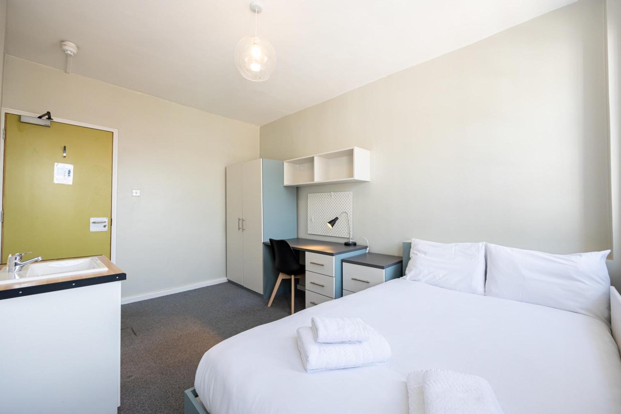 Spacious Room With Shared Facilities Londra Esterno foto